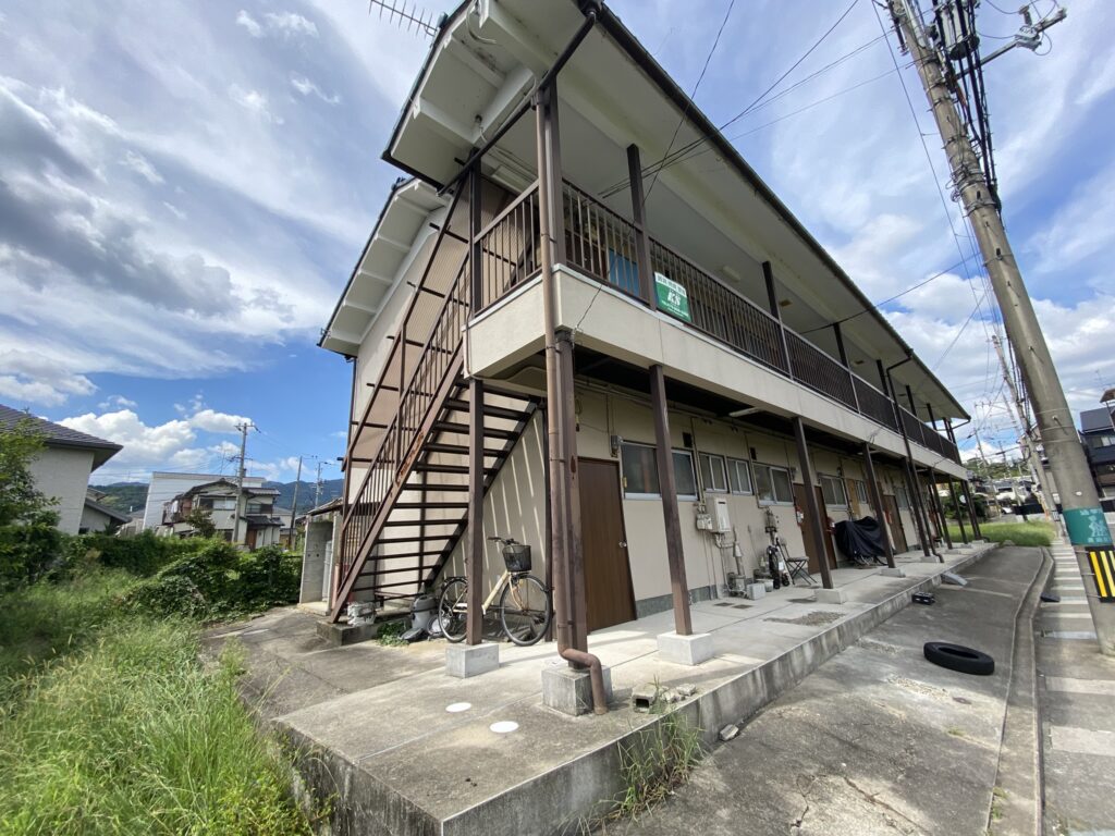 【長岡京市奥海印寺/家賃3.2万円】敷金礼金ゼロ!ペット相談可・二人入居もできる和やかな2Kアパート