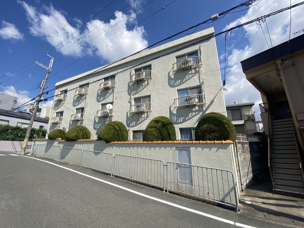 【長岡京市馬場/家賃3.0万円】JR長岡京駅徒歩6分・最上階角部屋!敷金礼金ゼロ×ペット相談可のコスパ抜群1K